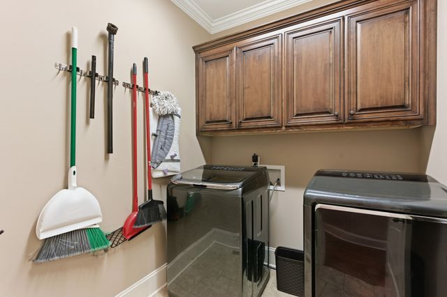 107 Avalon Bay Dr, Old Hickory, TN 37138