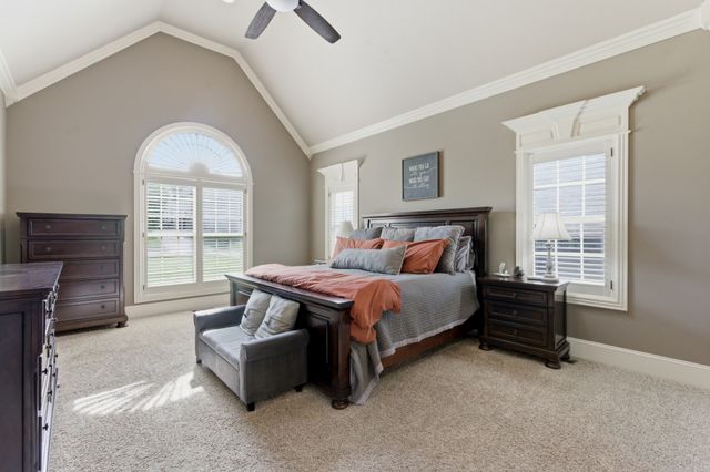 107 Avalon Bay Dr, Old Hickory, TN 37138
