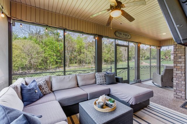 107 Avalon Bay Dr, Old Hickory, TN 37138