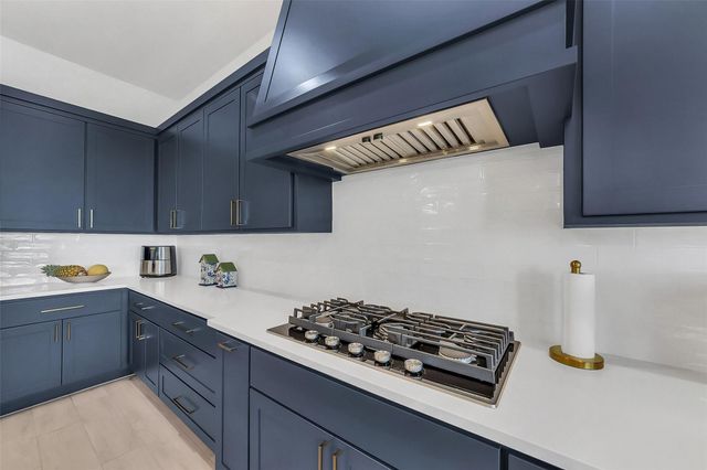 1005 Falcon Cove, Waller, TX 77484