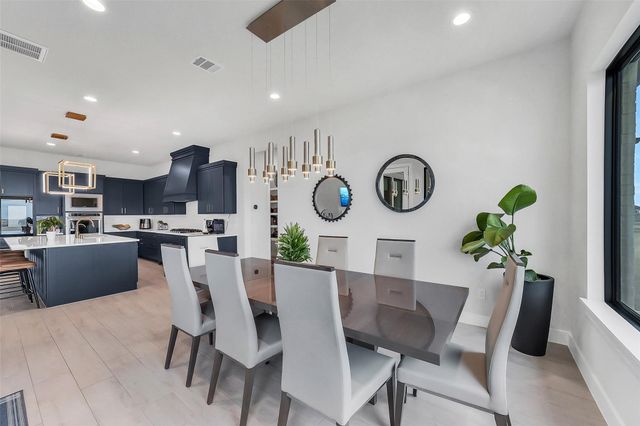 1005 Falcon Cove, Waller, TX 77484