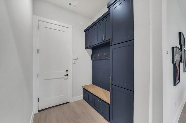 1005 Falcon Cove, Waller, TX 77484