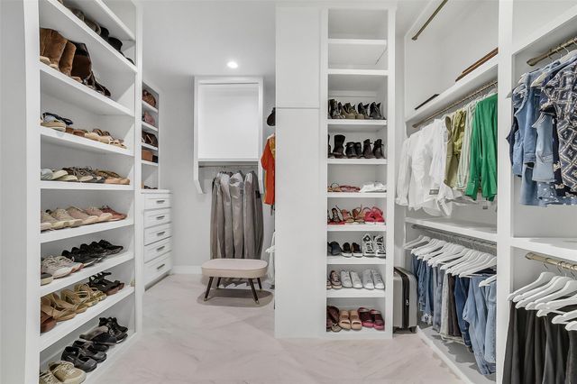 1005 Falcon Cove, Waller, TX 77484