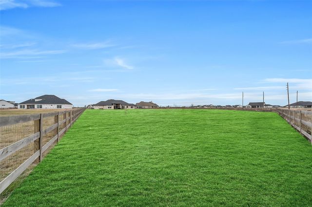 1005 Falcon Cove, Waller, TX 77484