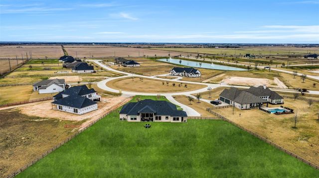 1005 Falcon Cove, Waller, TX 77484