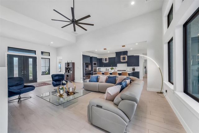 1005 Falcon Cove, Waller, TX 77484