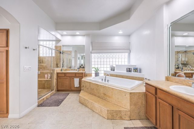 305 Onyx Crest Street, Las Vegas, NV 89145
