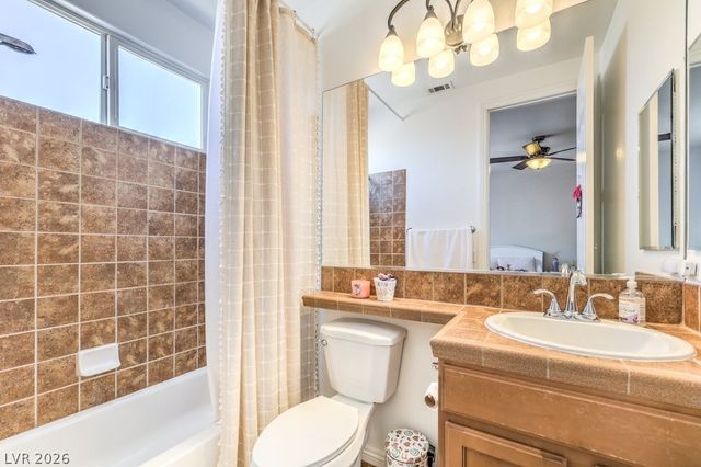 305 Onyx Crest Street, Las Vegas, NV 89145