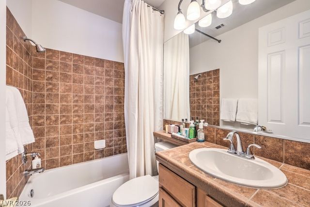 305 Onyx Crest Street, Las Vegas, NV 89145
