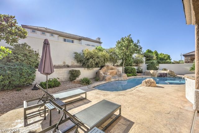 305 Onyx Crest Street, Las Vegas, NV 89145