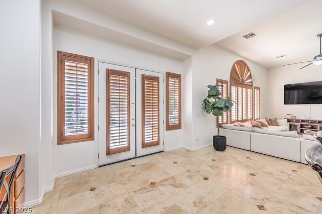 305 Onyx Crest Street, Las Vegas, NV 89145