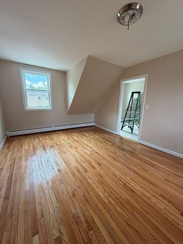 6 Edwards Place 2, Chelmsford, MA 01863
