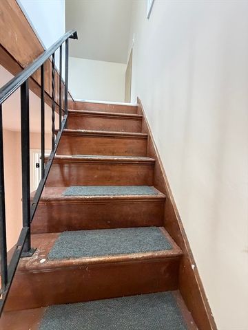 6 Edwards Place 2, Chelmsford, MA 01863
