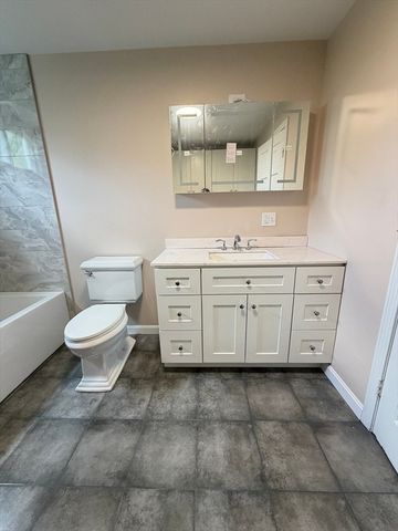 6 Edwards Place 2, Chelmsford, MA 01863