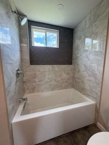 6 Edwards Place 2, Chelmsford, MA 01863