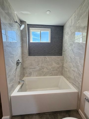 6 Edwards Place 2, Chelmsford, MA 01863