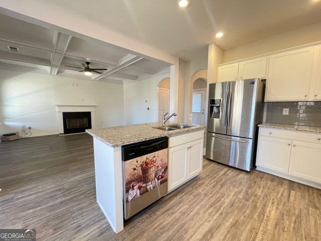 836 Stable View Loop, Dallas, GA 30132