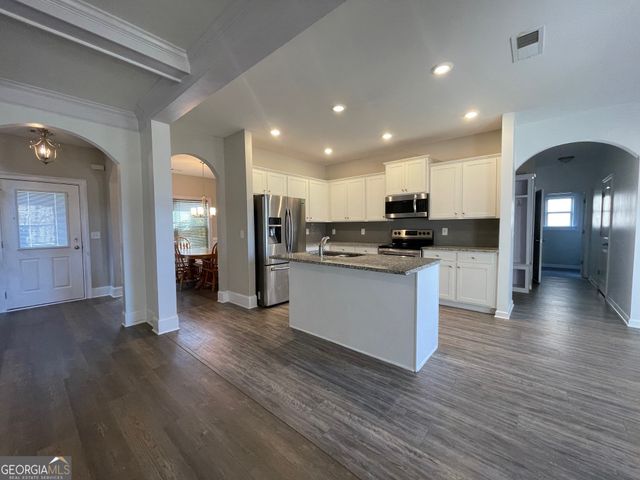 836 Stable View Loop, Dallas, GA 30132