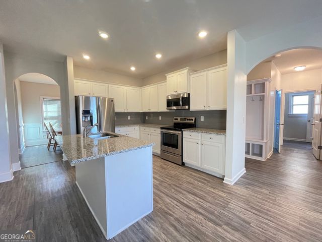 836 Stable View Loop, Dallas, GA 30132