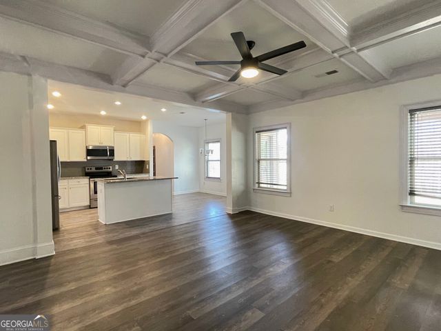 836 Stable View Loop, Dallas, GA 30132