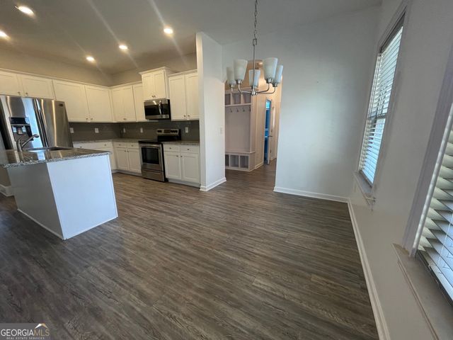 836 Stable View Loop, Dallas, GA 30132