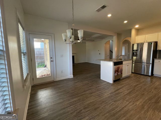 836 Stable View Loop, Dallas, GA 30132