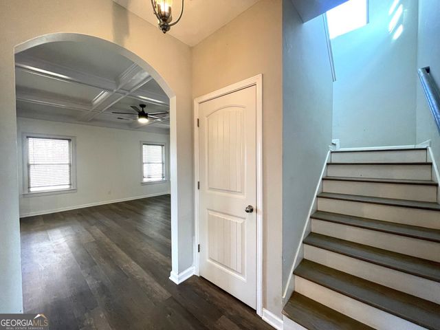 836 Stable View Loop, Dallas, GA 30132