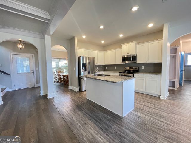 836 Stable View Loop, Dallas, GA 30132