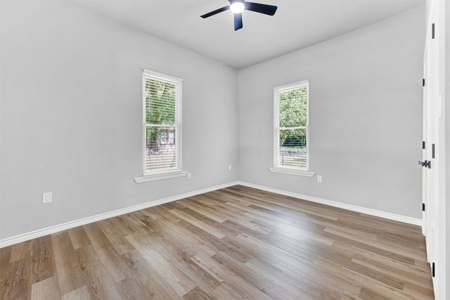 909 E High Street, Terrell, TX 75160