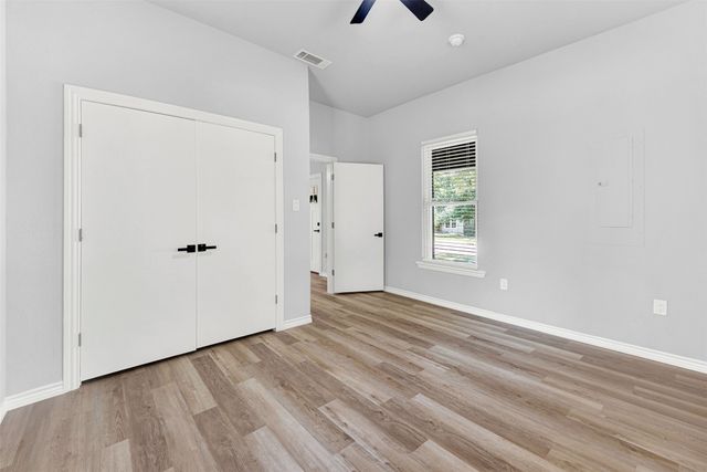 909 E High Street, Terrell, TX 75160