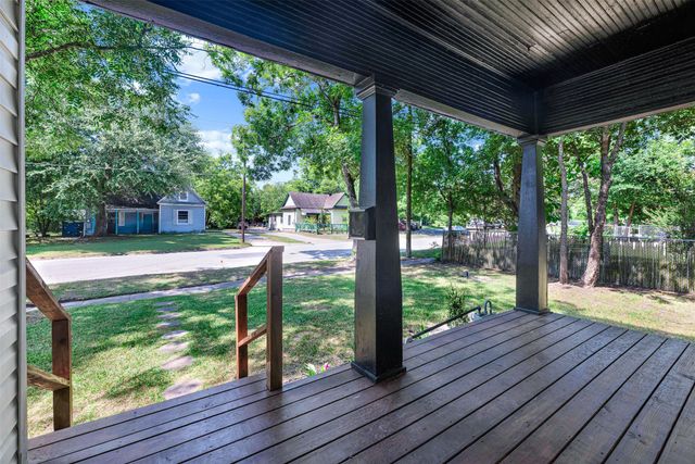 909 E High Street, Terrell, TX 75160