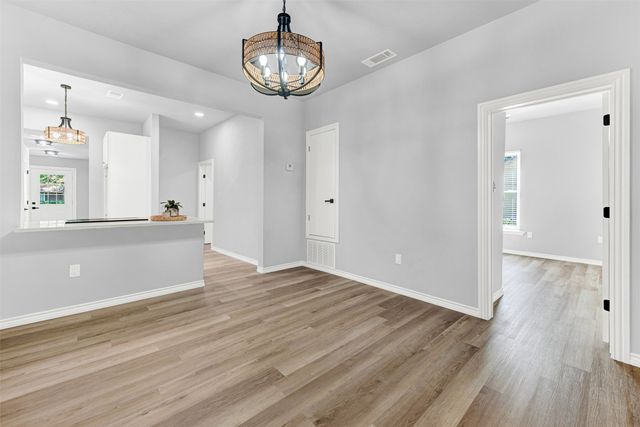 909 E High Street, Terrell, TX 75160