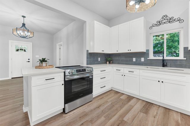 909 E High Street, Terrell, TX 75160