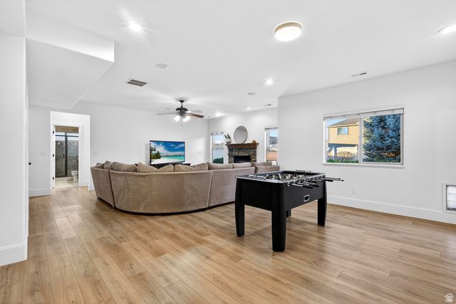 1898 W OLD FORT CIR, Farmington, UT 84025