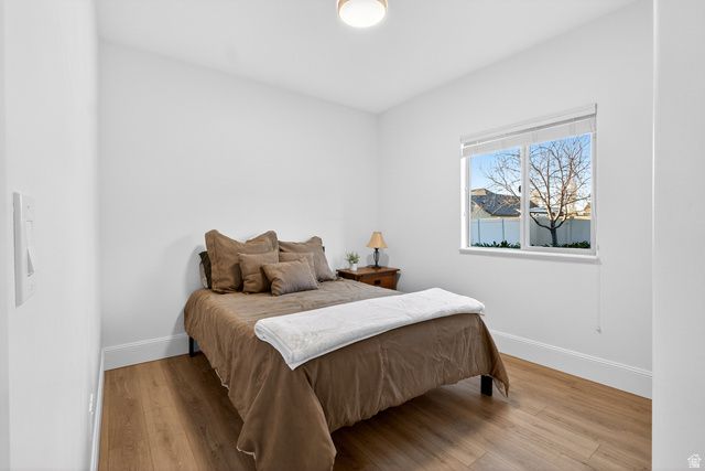 1898 W OLD FORT CIR, Farmington, UT 84025