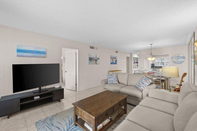 2008 S Federal Highway 108, Boynton Beach, FL 33435