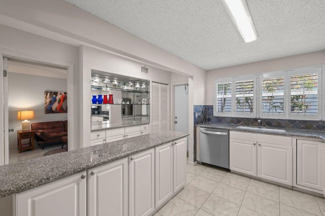 2008 S Federal Highway 108, Boynton Beach, FL 33435