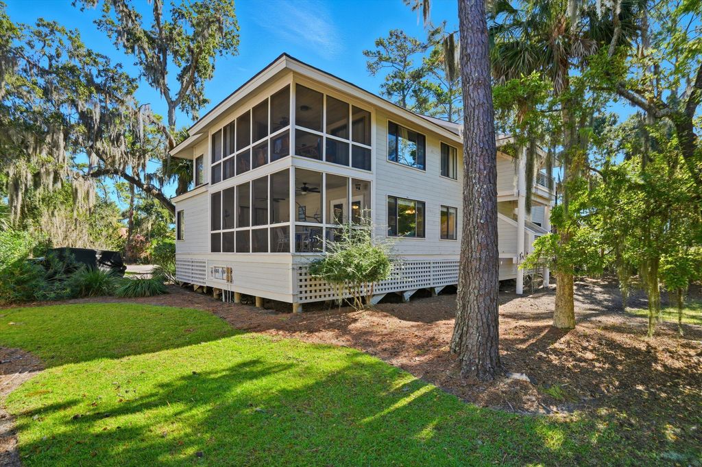 857 Club Cottage Road, Edisto Beach, SC 29438