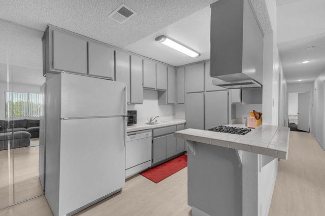 31200 Landau Boulevard 408, Cathedral City, CA 92234