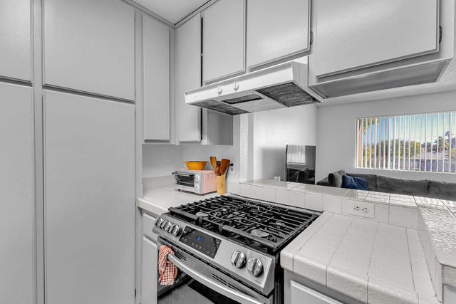 31200 Landau Boulevard 408, Cathedral City, CA 92234