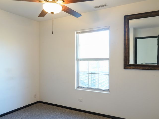 1877 Appaloosa Drive, Naperville, IL 60565