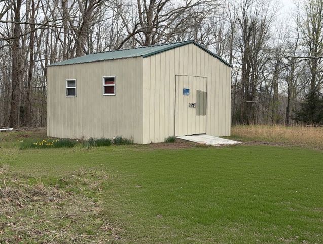 626 Old Highway 48, Centerville, TN 37033