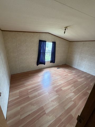 626 Old Highway 48, Centerville, TN 37033