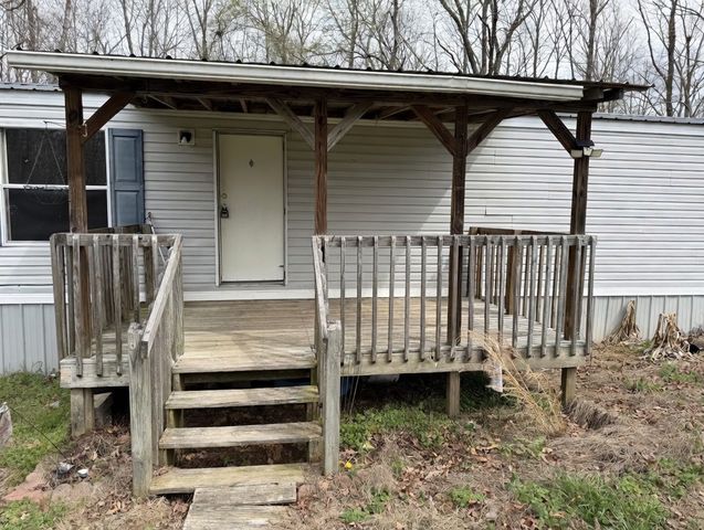 626 Old Highway 48, Centerville, TN 37033