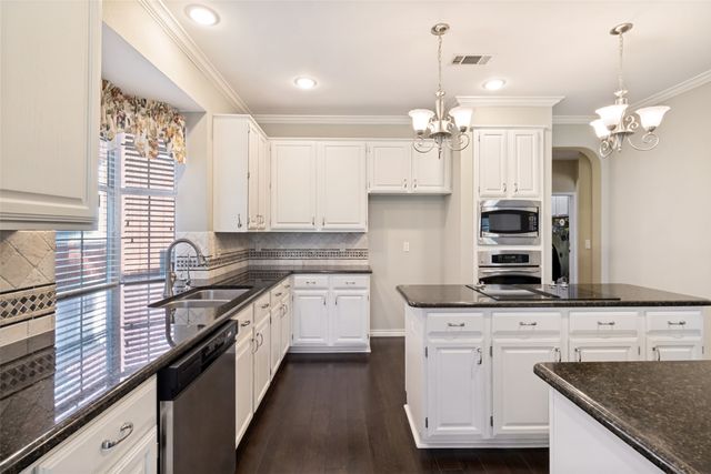 7529 Vineyard Trail, Garland, TX 75044