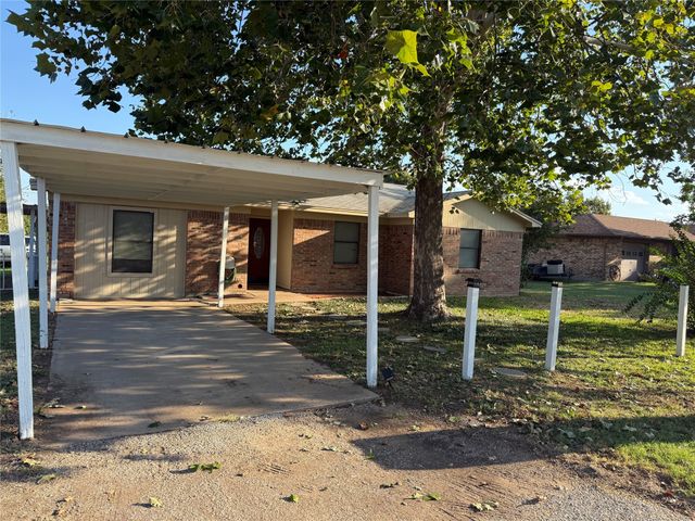 58 Roberts Road, Mineral Wells, TX 76067