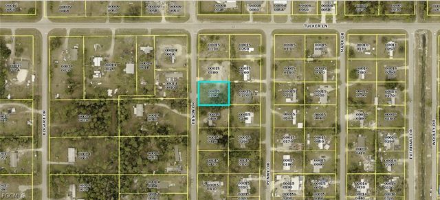 8395 Ebson DR, North Fort Myers, FL 33917