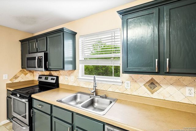 9944 Spring Beauty, San Antonio, TX 78254