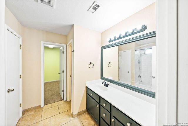 9944 Spring Beauty, San Antonio, TX 78254