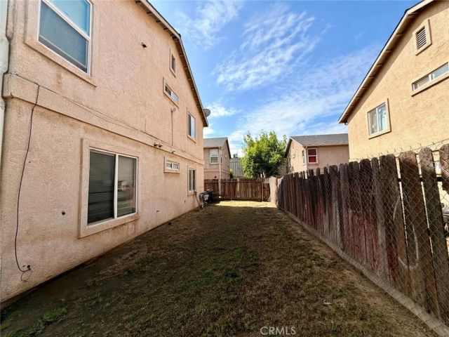 1361 N Archie Avenue, Fresno, CA 93703